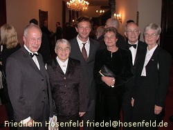 Hosenfeld-Darsteller Thomas Kretschmann mit der Familie Wilm Hosenfelds